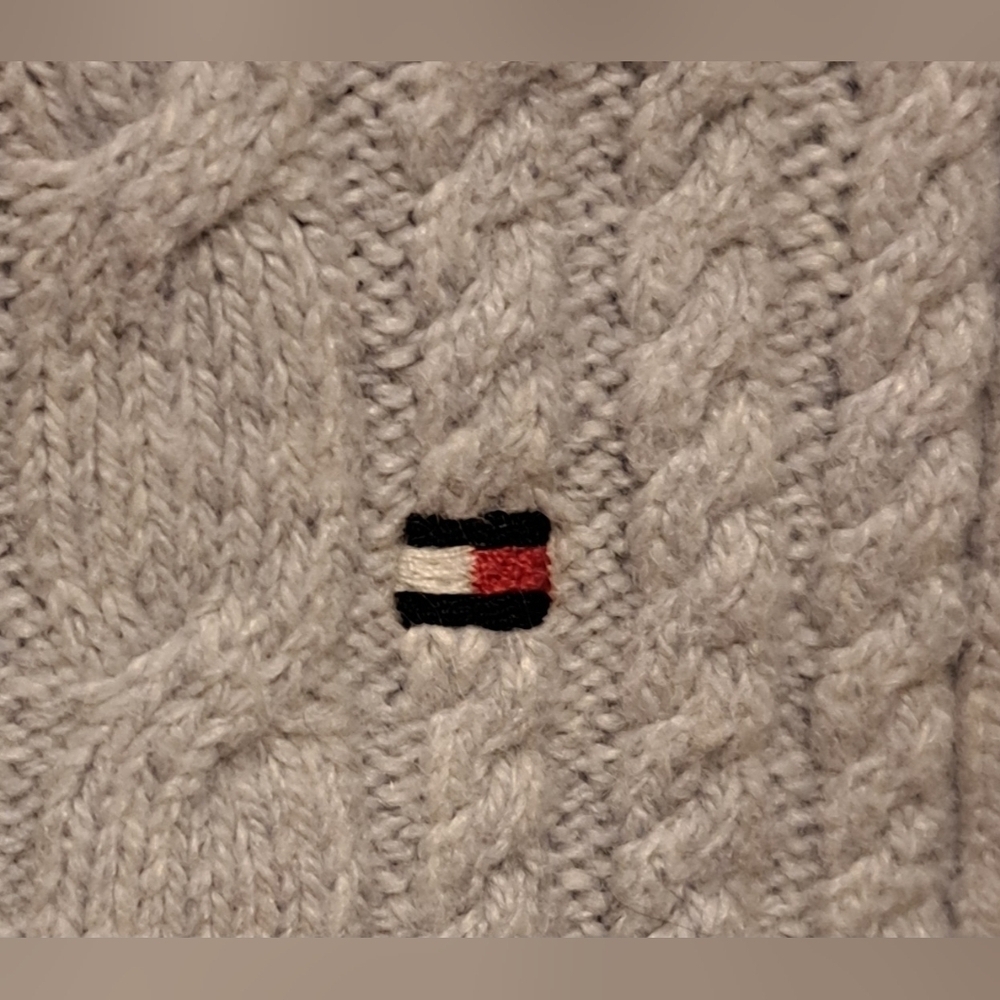 EUC Y2K Tommy Hilfiger Grey Alpaca Knit Neutral Casual Boho Prep Scarf Wrap - Picture 7 of 7